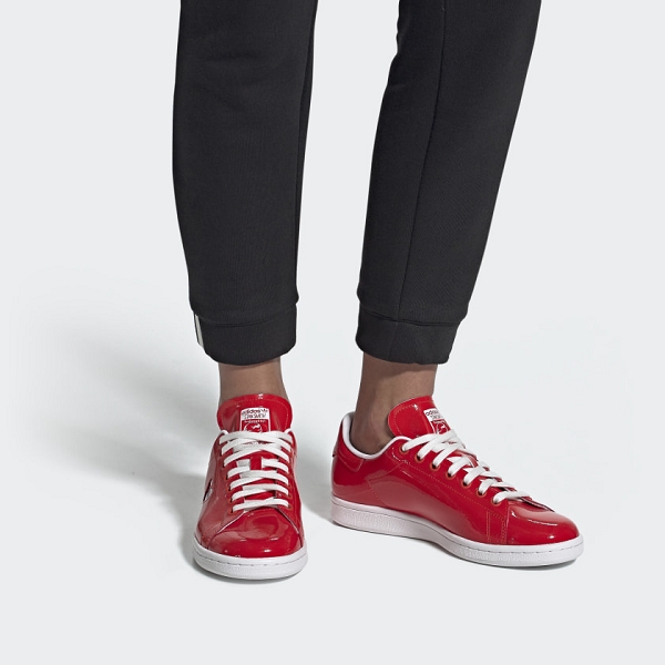 stan smith vernis rouge