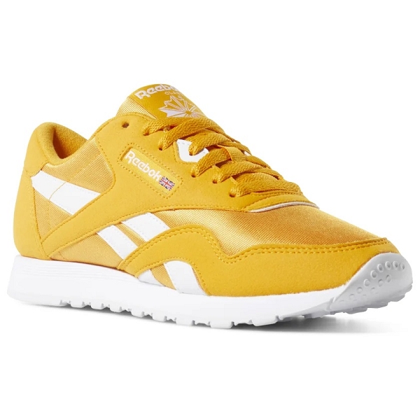 Reebok sneakers cl nylon color cn7450 jaune