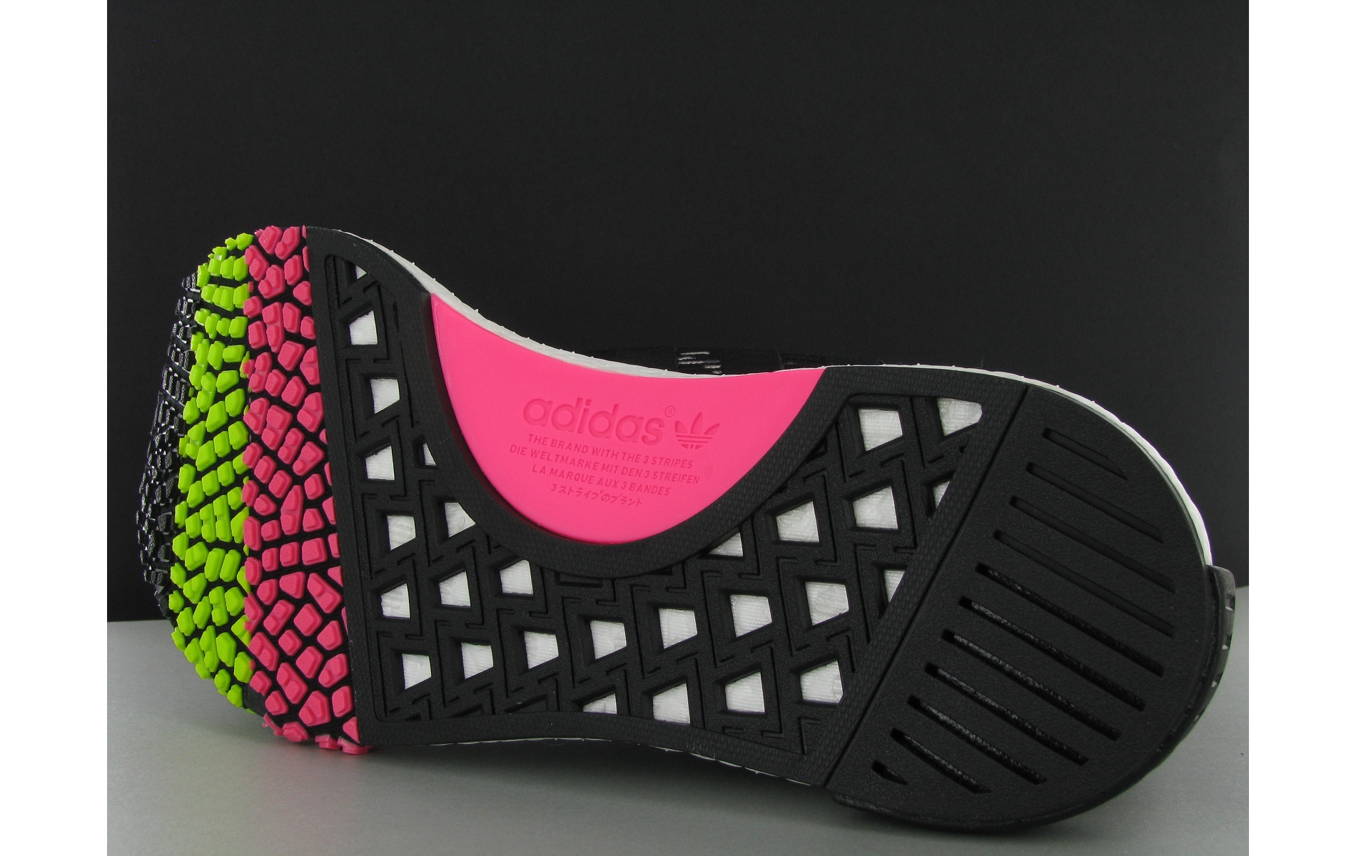 cq2441 adidas