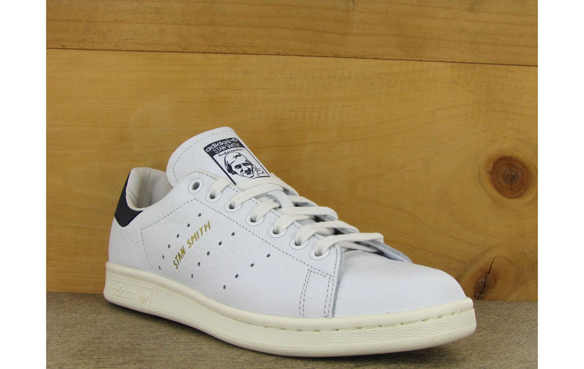 stan smith semelle gomme
