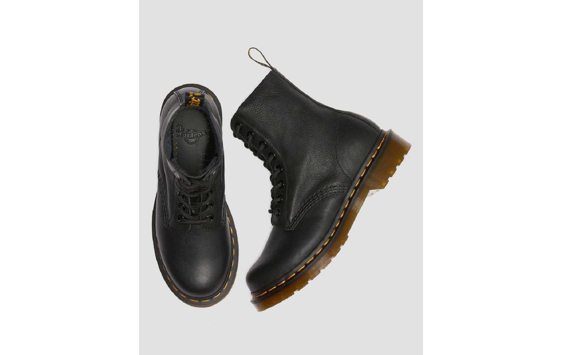 doc martens virginia pascal 1460