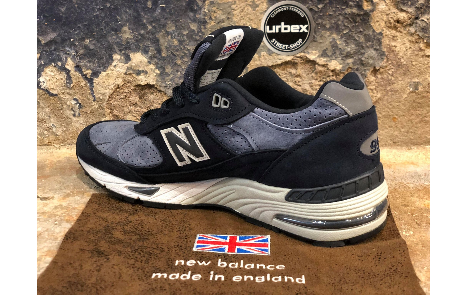 new balance m911